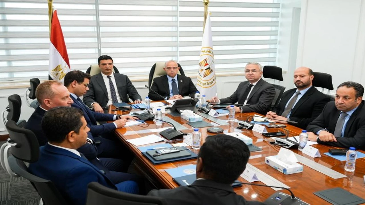 مصر تناقش مع شركة «Air Liquide» الفرنسية فرص تعزيز استثمارات الغازات الصناعية